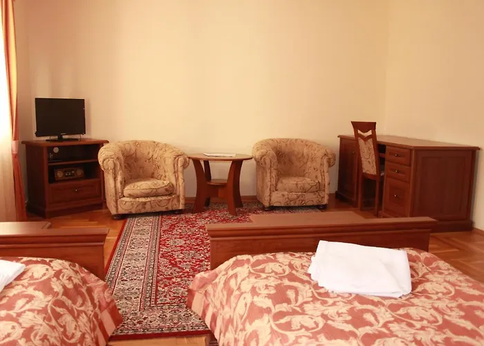 Nocleg ze śniadaniem Pałac W Nosowie 3*